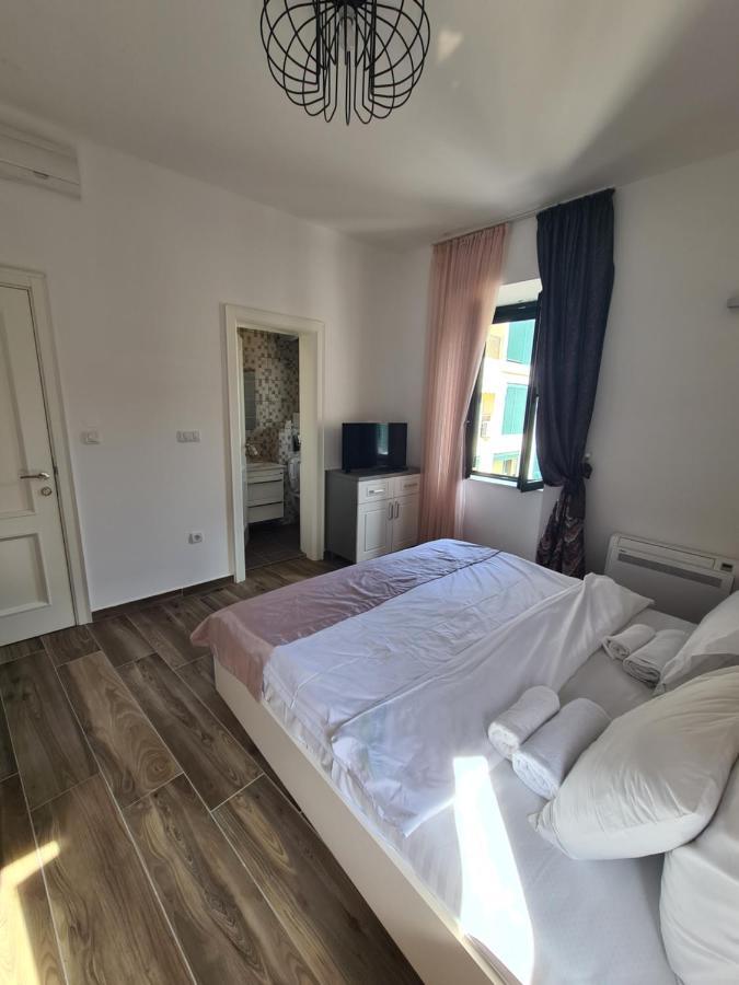 Rustico Apartments Tivat Bagian luar foto