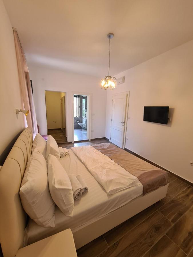 Rustico Apartments Tivat Bagian luar foto