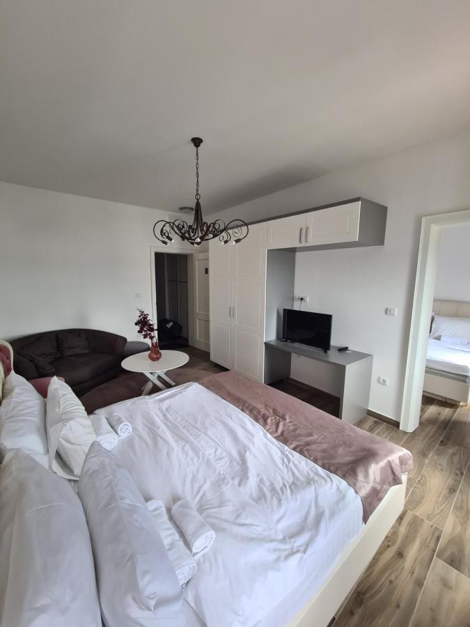 Rustico Apartments Tivat Bagian luar foto