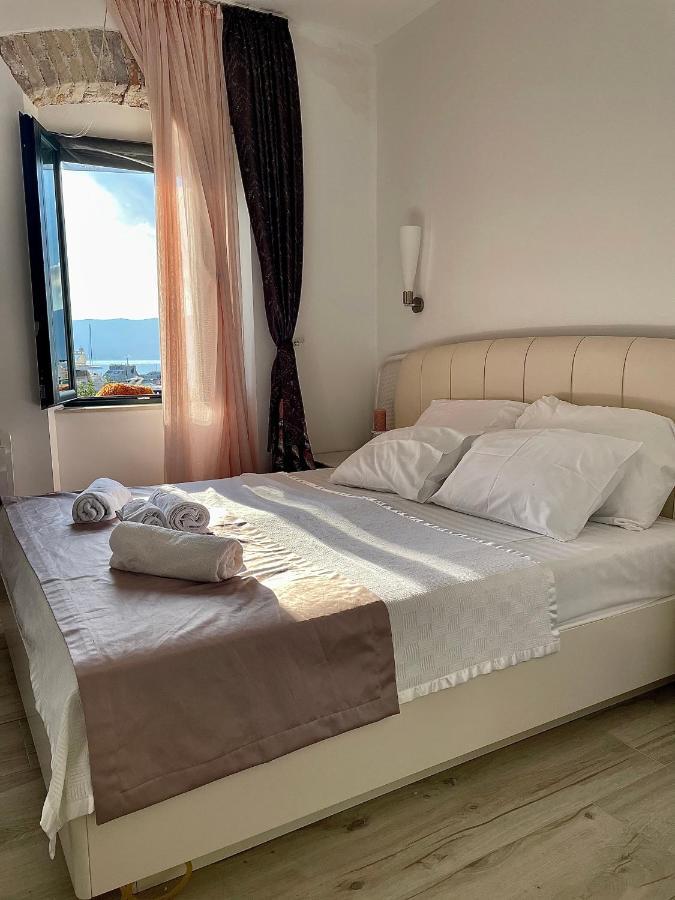Rustico Apartments Tivat Bagian luar foto