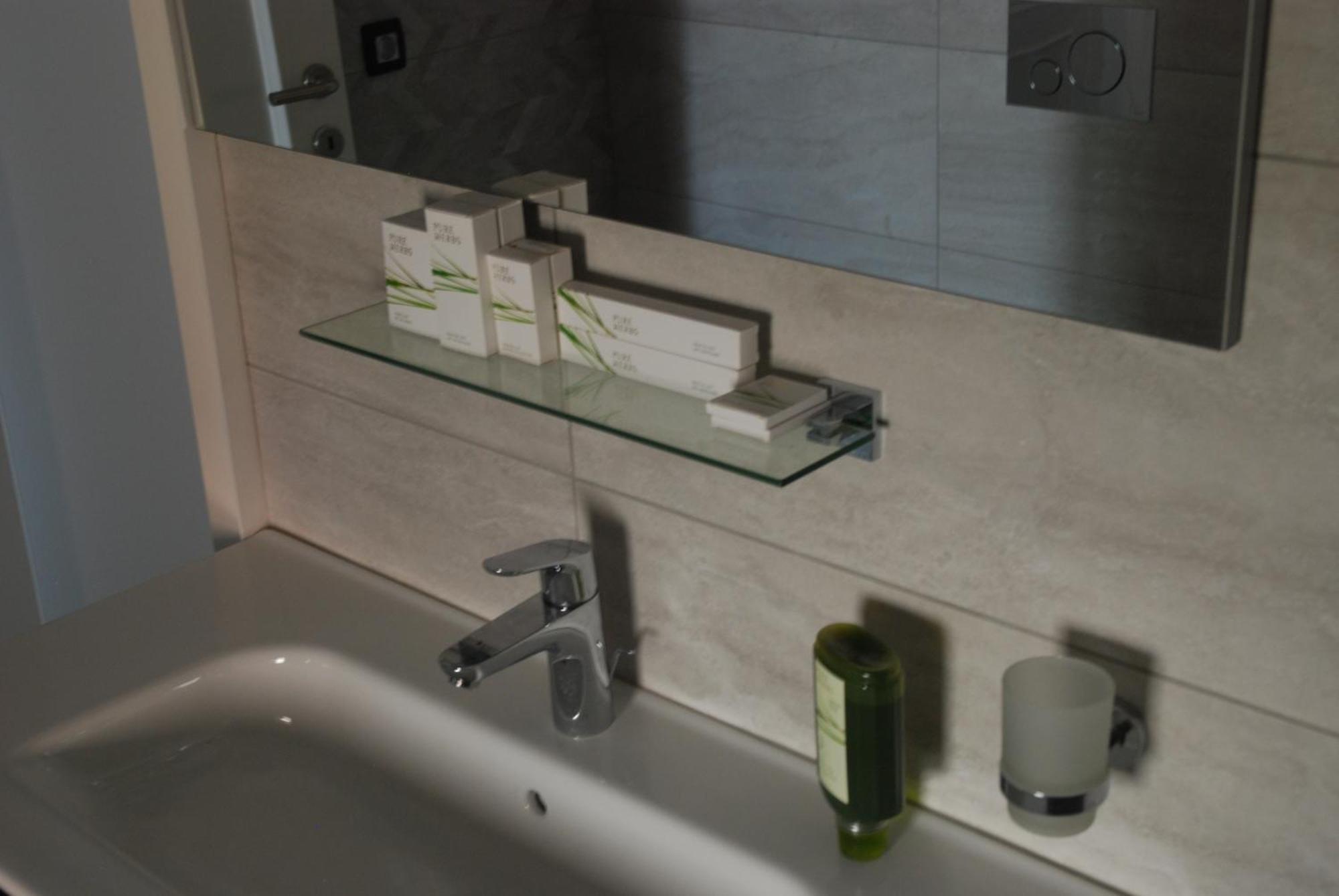 Rustico Apartments Tivat Bagian luar foto