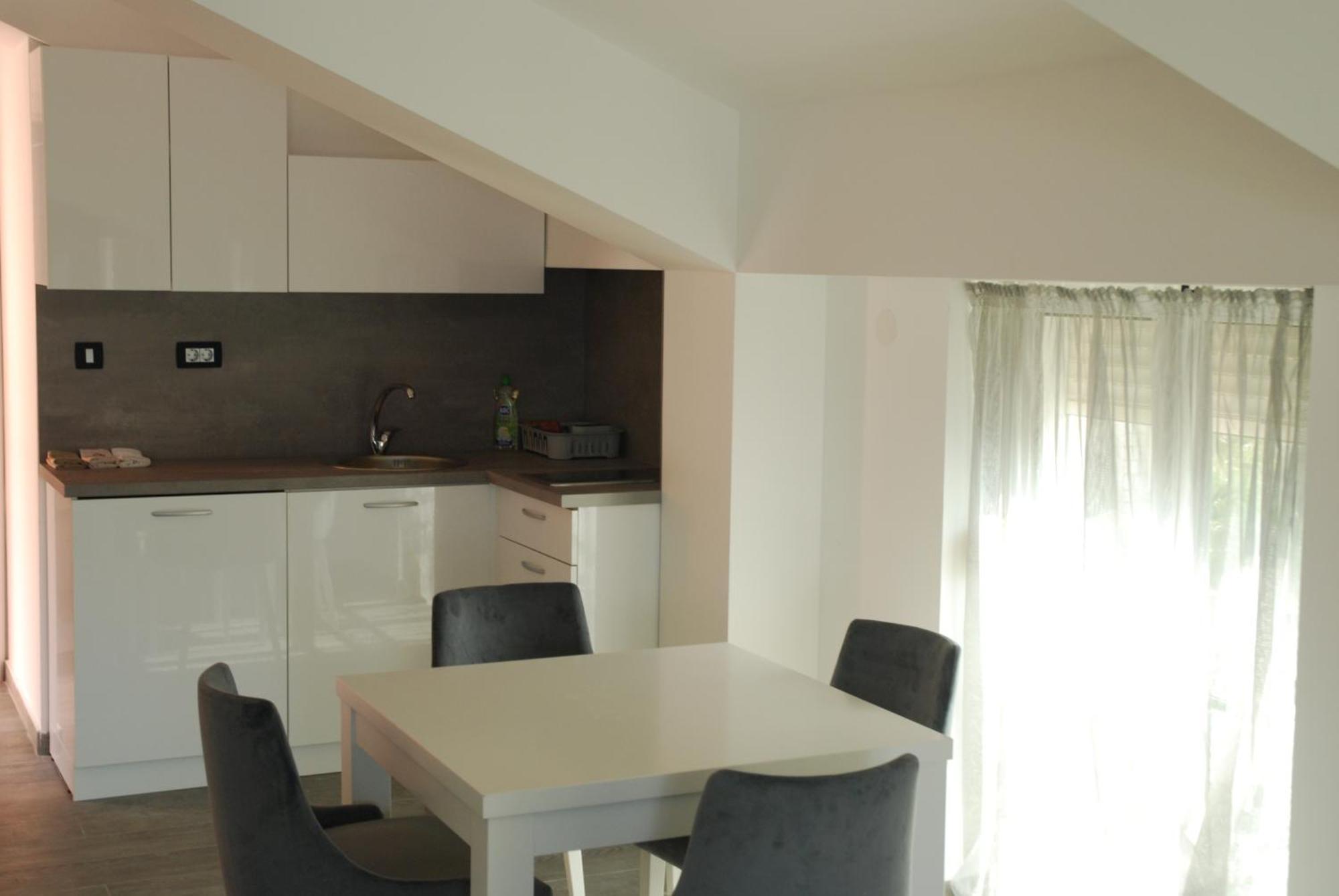 Rustico Apartments Tivat Bagian luar foto