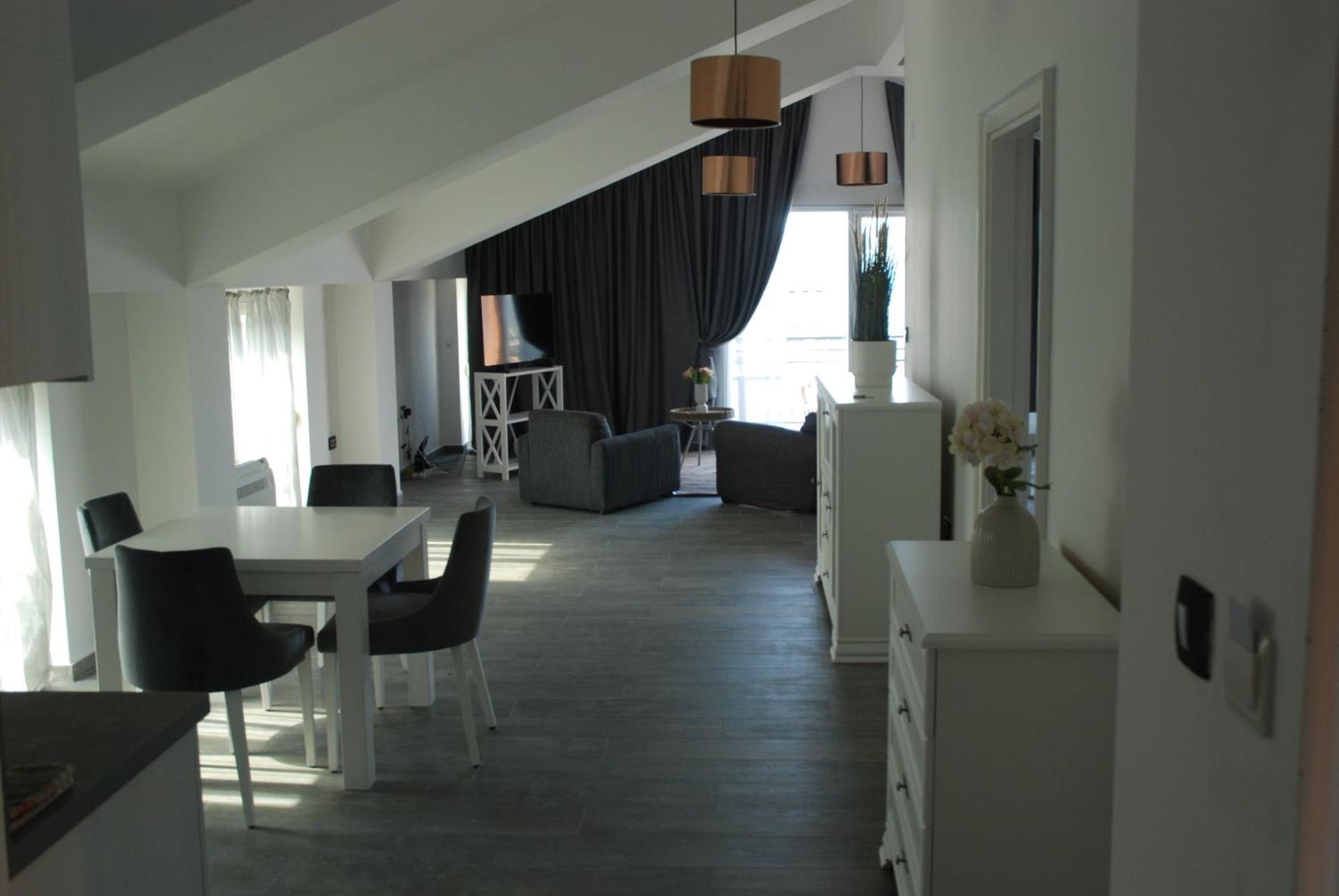 Rustico Apartments Tivat Bagian luar foto
