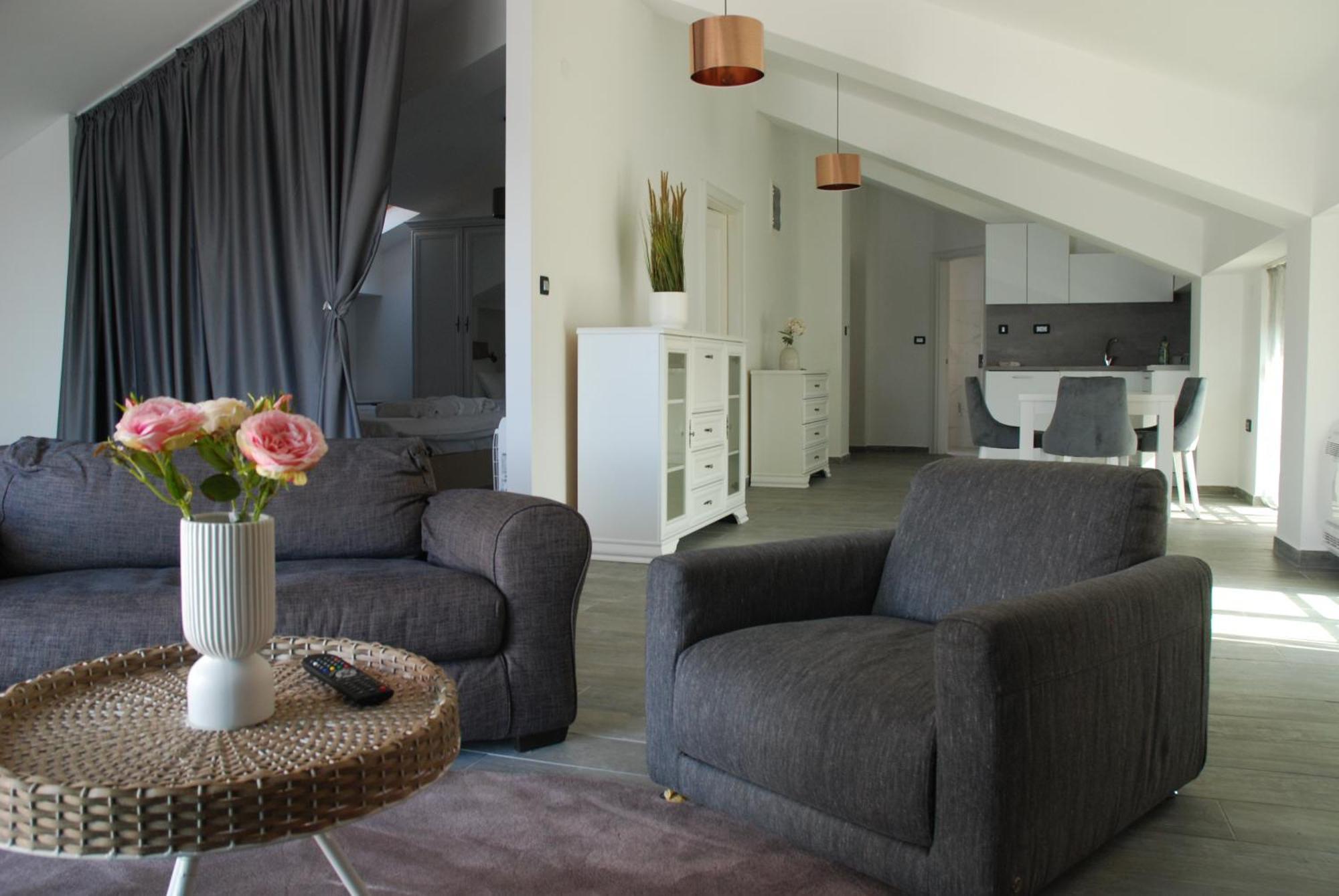 Rustico Apartments Tivat Bagian luar foto