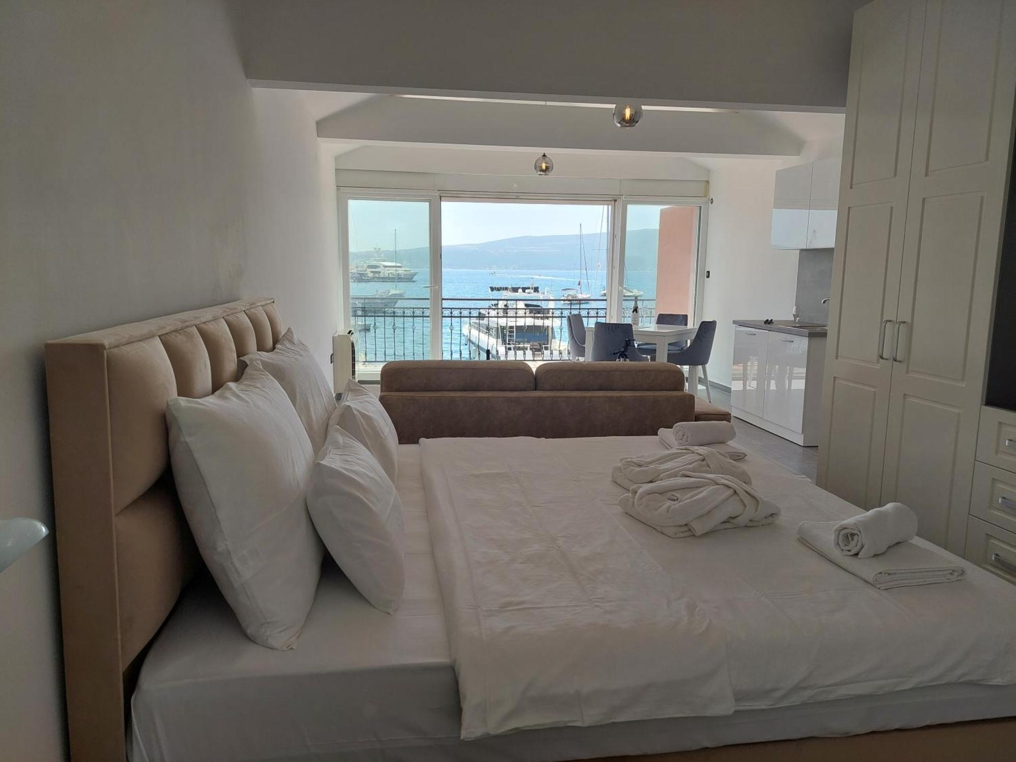 Rustico Apartments Tivat Bagian luar foto