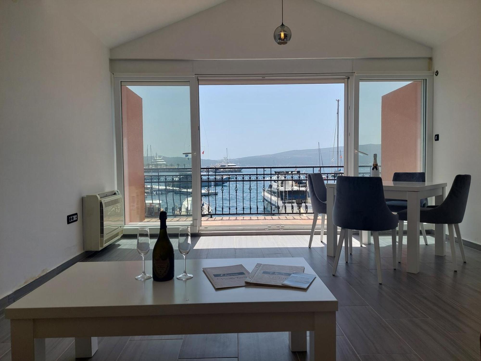 Rustico Apartments Tivat Bagian luar foto