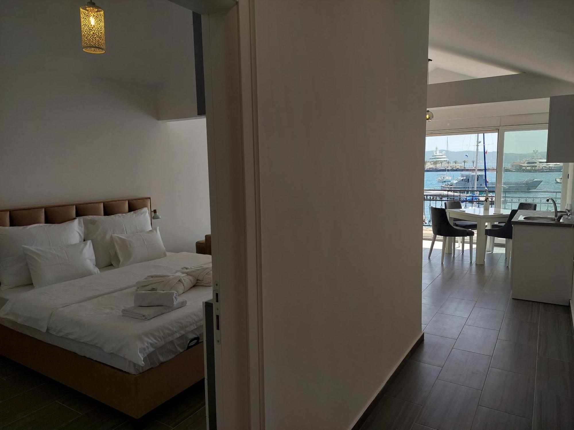 Rustico Apartments Tivat Bagian luar foto